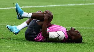 不满不仅在 不满不仅在